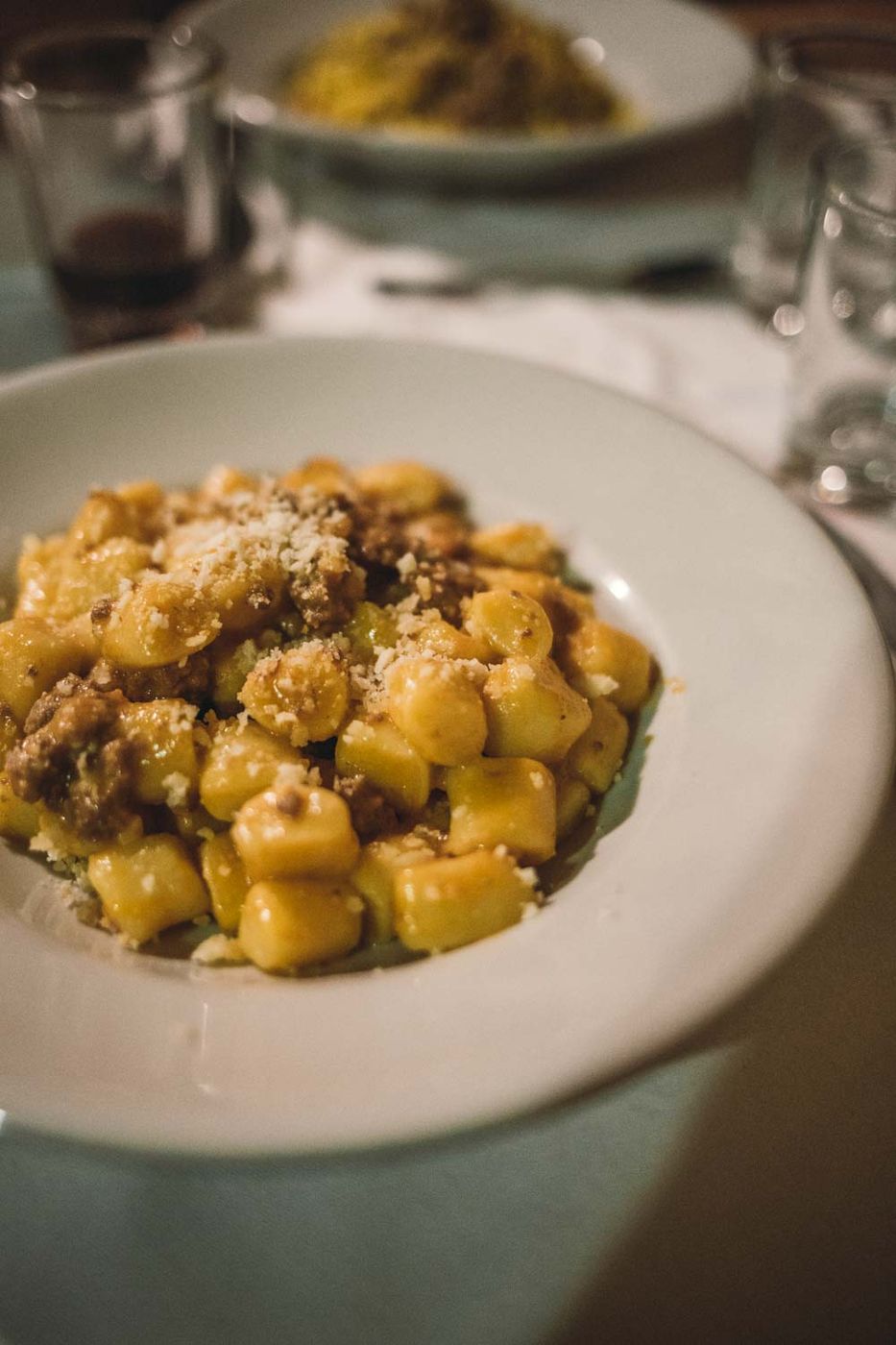 Gnocchi con salsiccia e Castelmagno